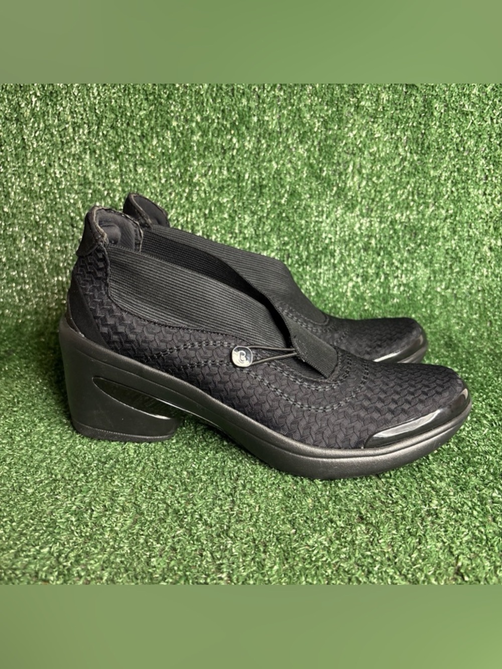 NEW BZees Women's Energy Clogs Lightweight Size 10 M Wedge Heel‎